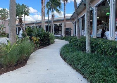 commercial-landscaping-400x284